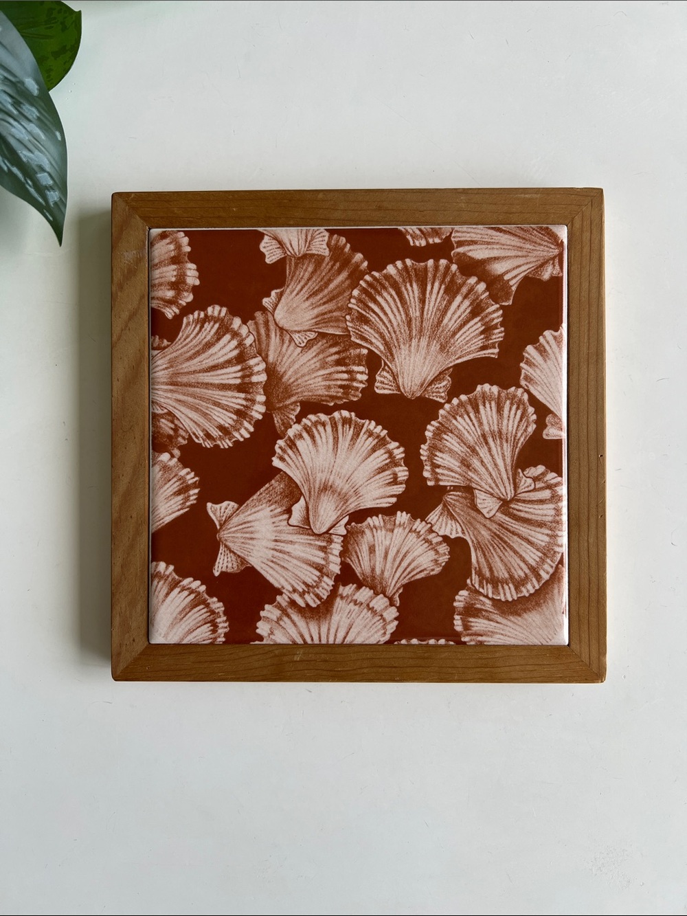 Vintage Shell Tile Wood Trivet Wall Hanging